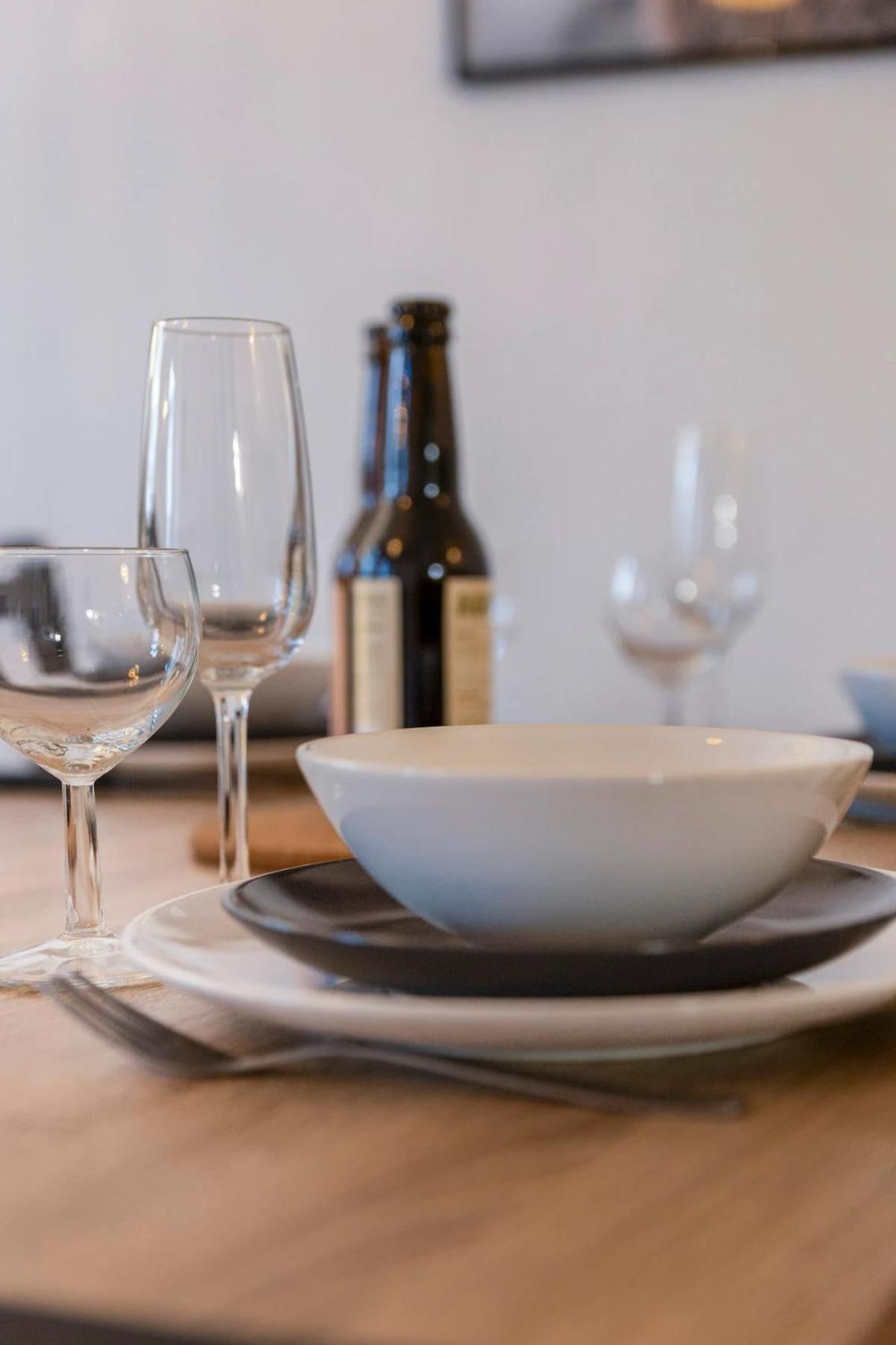 Superbe Appartement - Parking Gratuit - 4 Personnes Chambéry Exteriör bild
