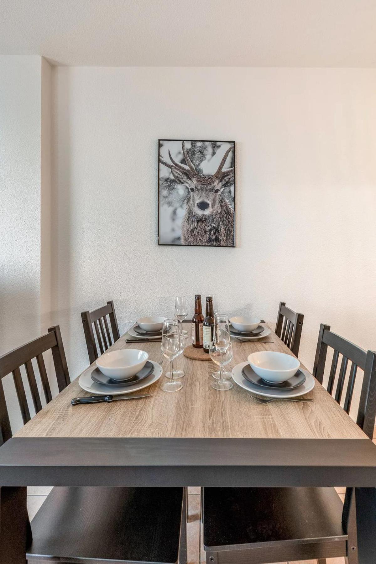 Superbe Appartement - Parking Gratuit - 4 Personnes Chambéry Exteriör bild